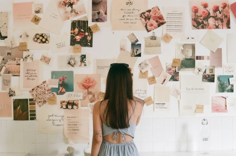 No One Made the Rulebook, But Everyone Knows the Vibe: How Internet Aesthetics Speak Without Words